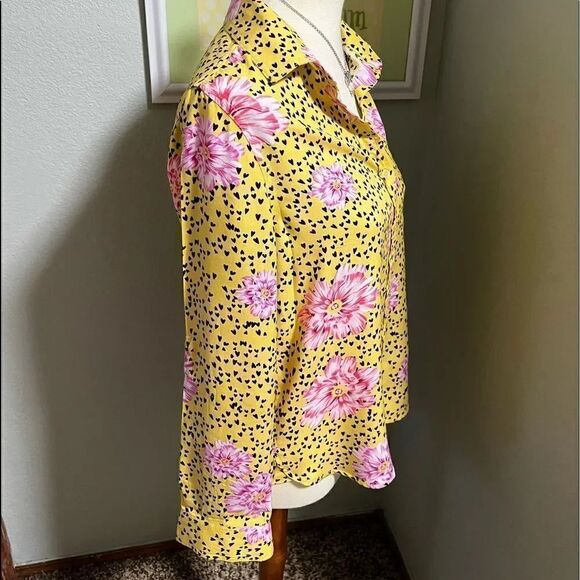 Brand New Velvet ♥️ Heart Adjustable Long Sleeve Hi/Low Button Down Top # 08 - Picture 2 of 5